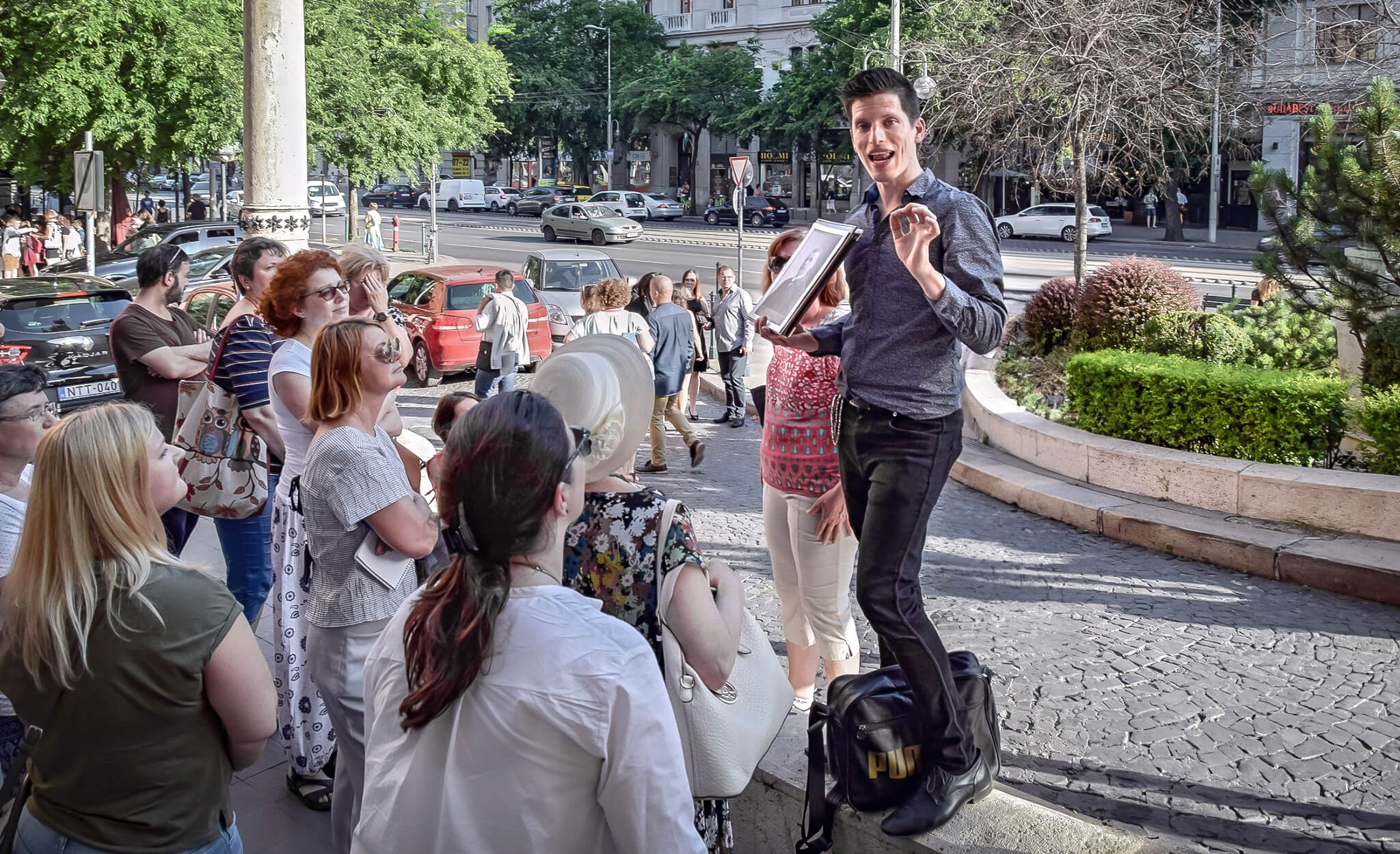 SZERELEM ÚJLIPÓCIÁBAN - SZENVEDÉLYEK ÉS SZERELMI SZIMBÓLUMOK 